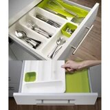 Organizator extensibil pentru tacamuri